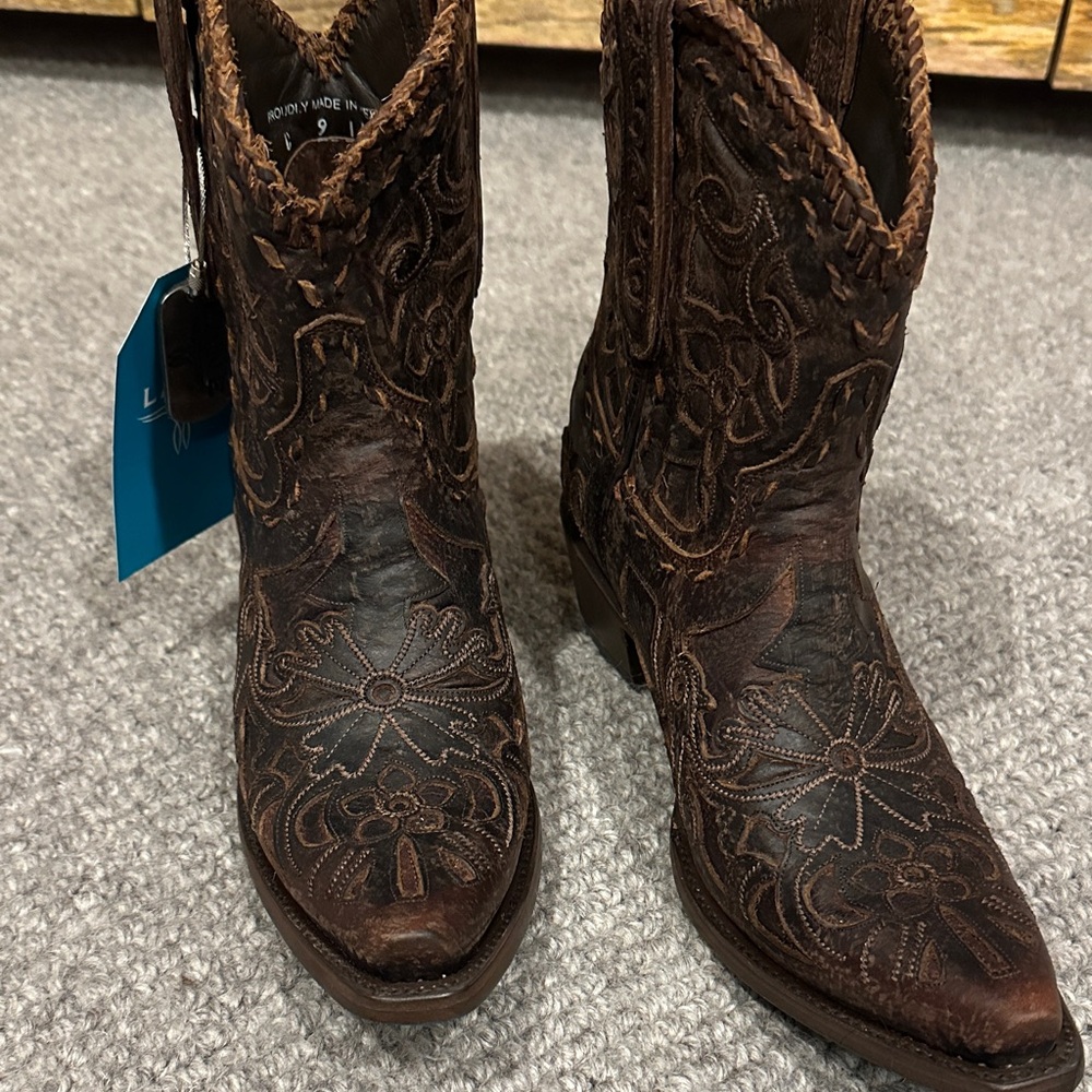 Lane Robin Bootie